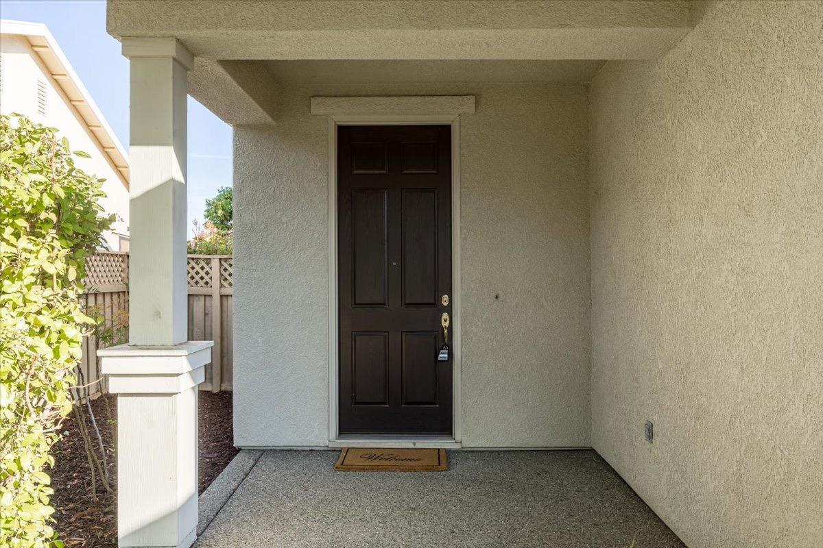 Detail Gallery Image 3 of 30 For 381 Daylily Ln, Lincoln,  CA 95648 - 2 Beds | 2 Baths