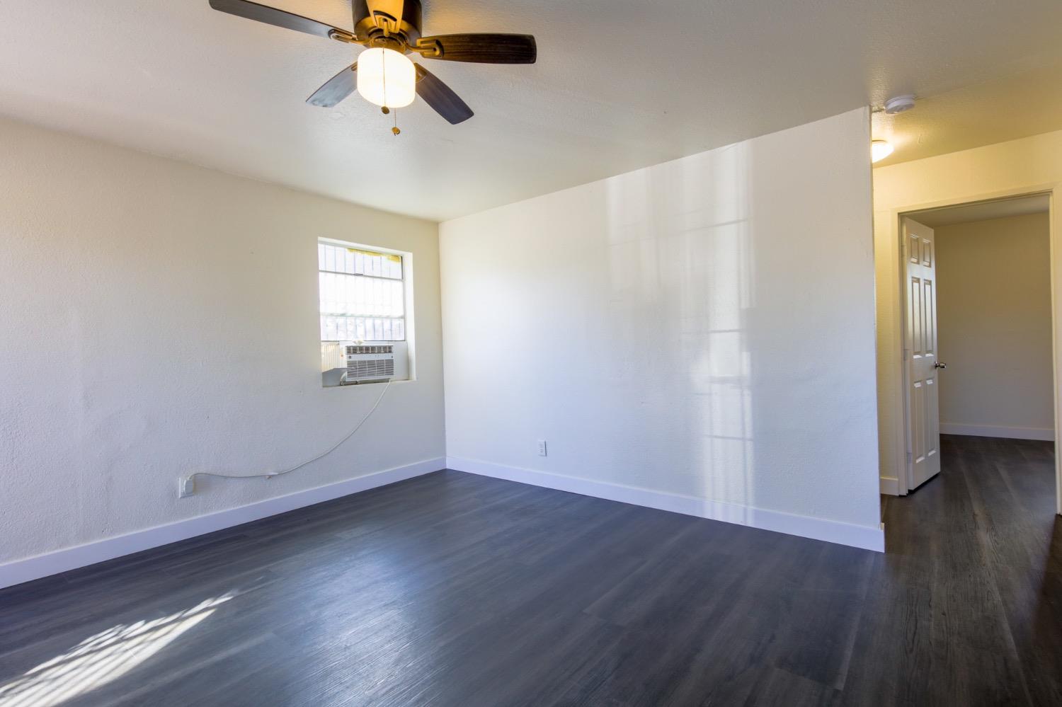 Detail Gallery Image 32 of 45 For 2121 S Lincoln St, Stockton,  CA 95206 - 3 Beds | 2 Baths