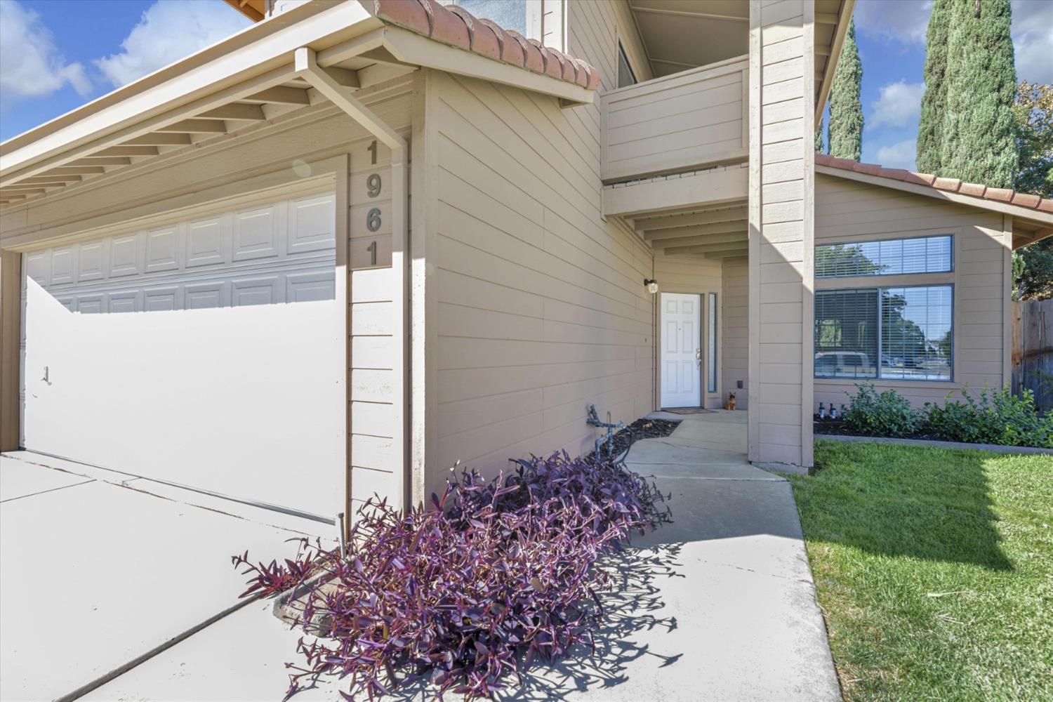 Detail Gallery Image 3 of 43 For 1961 Valley View Dr, Tracy,  CA 95377 - 3 Beds | 2/1 Baths