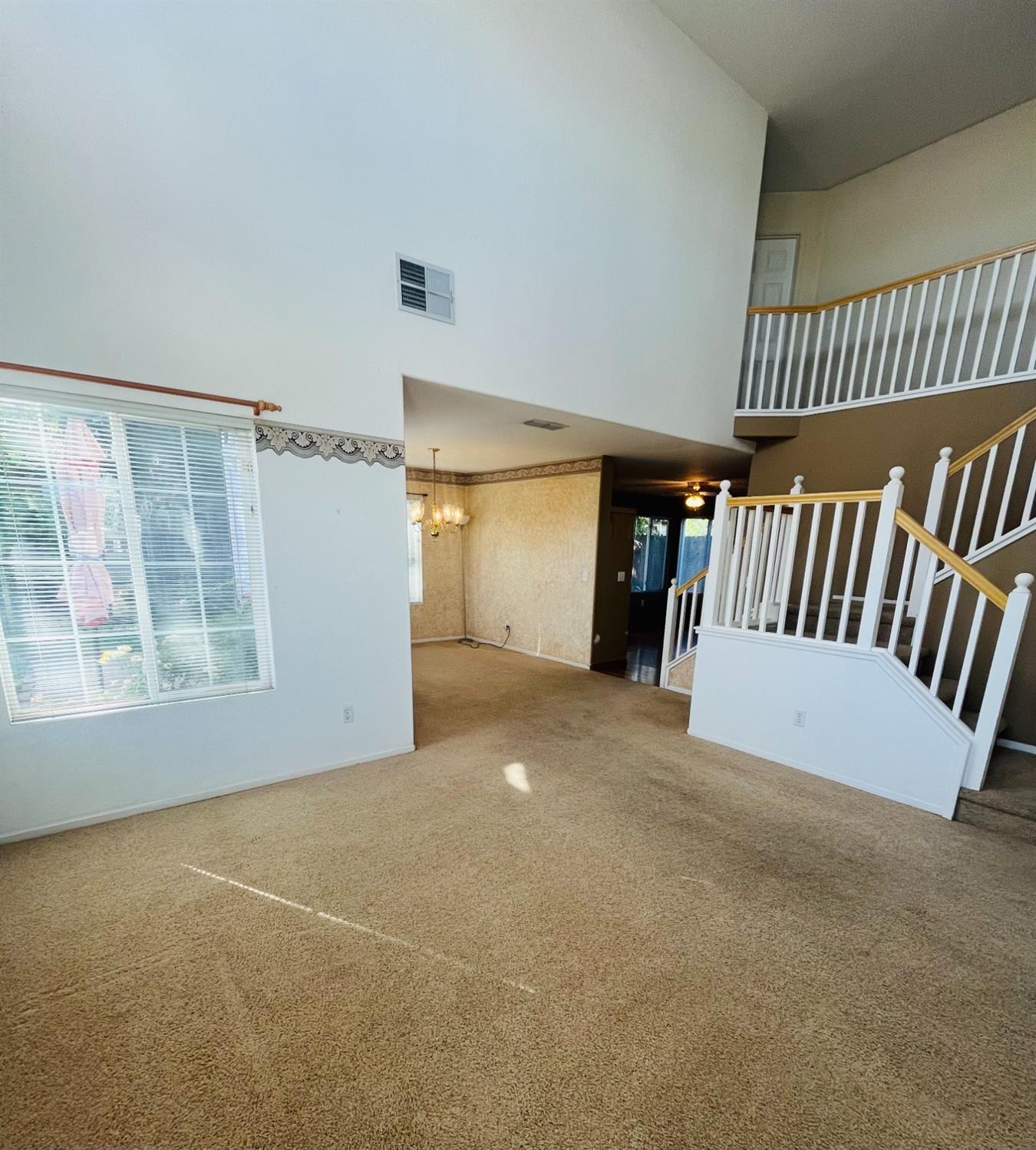 Detail Gallery Image 8 of 20 For 340 Cappas Ct, Roseville,  CA 95678 - 4 Beds | 2/1 Baths