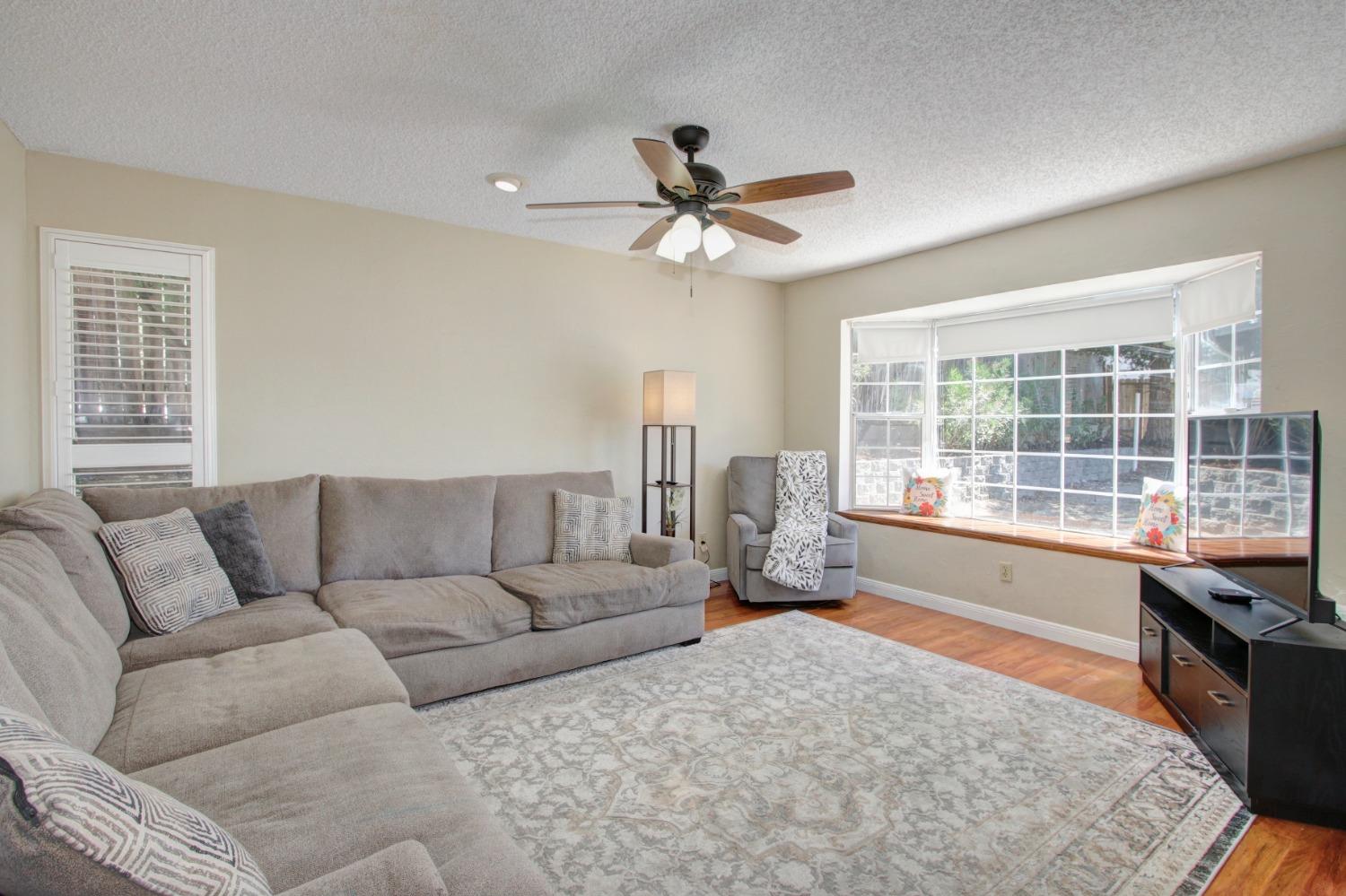 Detail Gallery Image 9 of 45 For 5605 Andes Ct, Sacramento,  CA 95842 - 3 Beds | 2 Baths