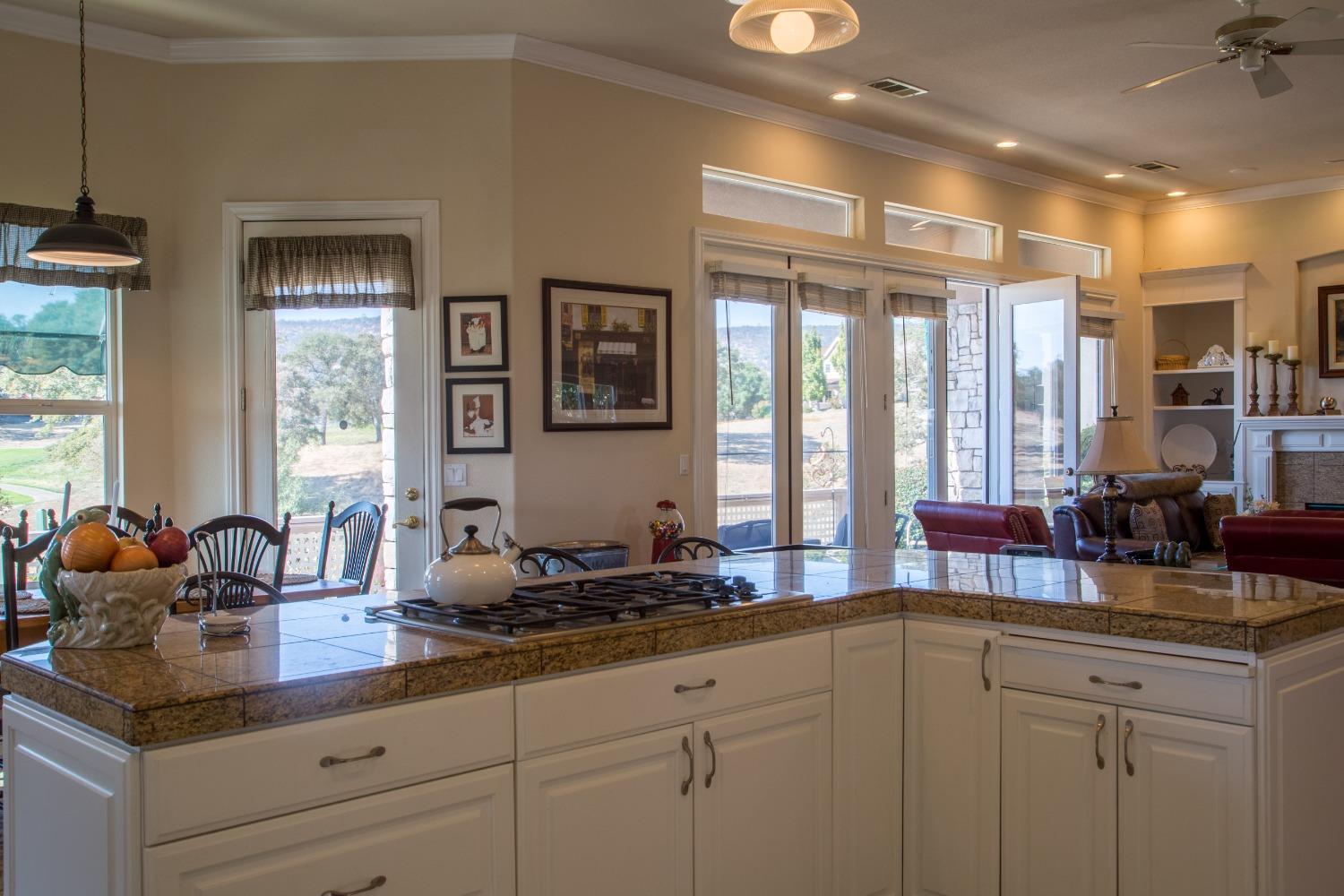 Detail Gallery Image 10 of 40 For 150 Greenstone Ct #38,  Copperopolis,  CA 95228 - 2 Beds | 2 Baths