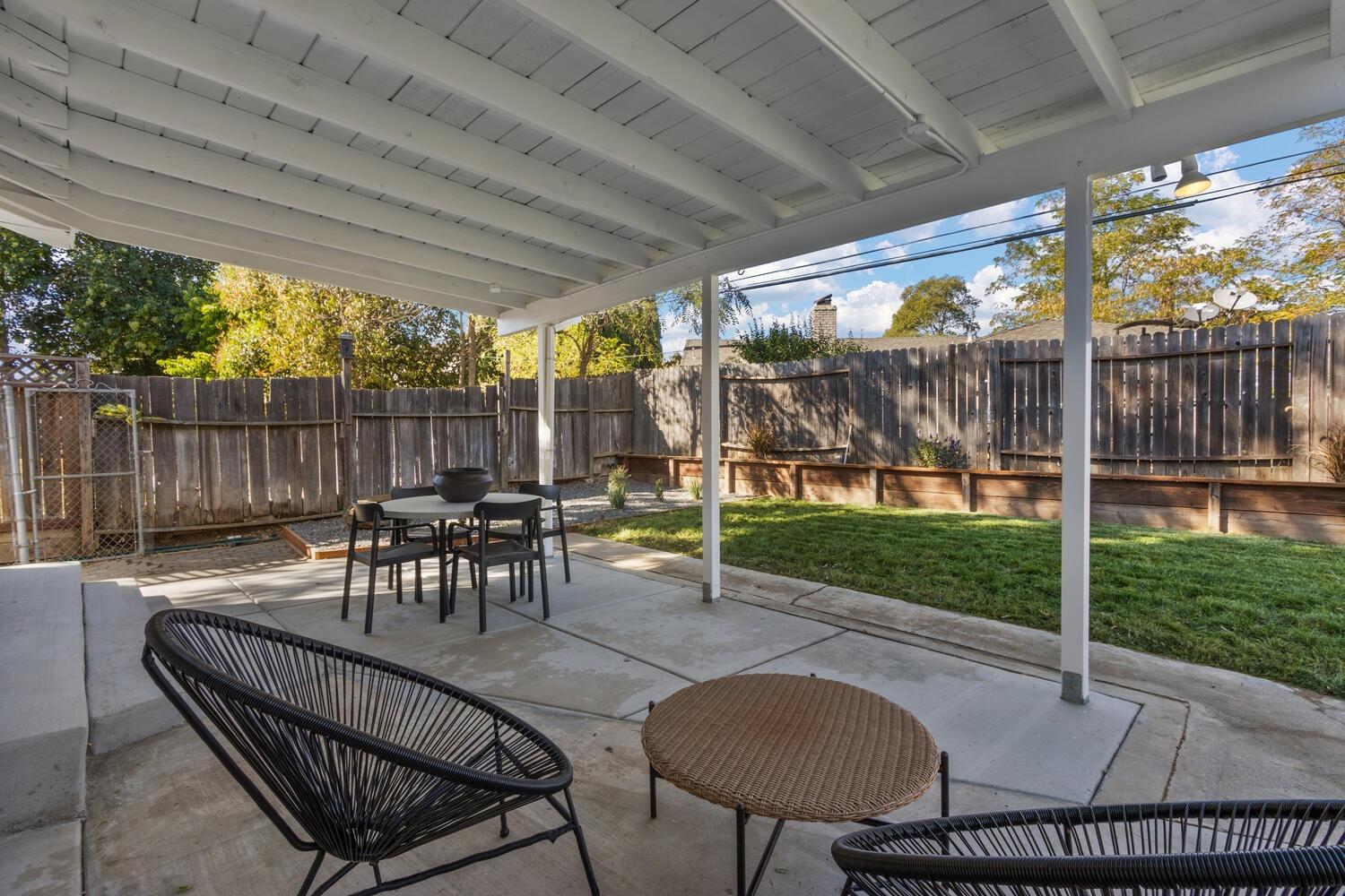 Detail Gallery Image 36 of 38 For 6509 Oakcreek Way, Citrus Heights,  CA 95621 - 4 Beds | 2 Baths