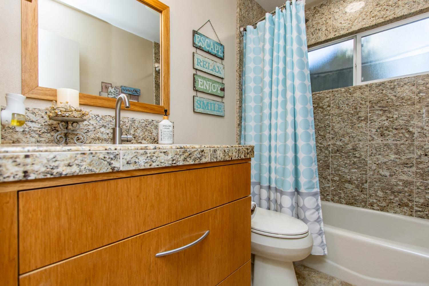 Detail Gallery Image 26 of 38 For 2061 Cumberland Dr, Turlock,  CA 95382 - 3 Beds | 2 Baths