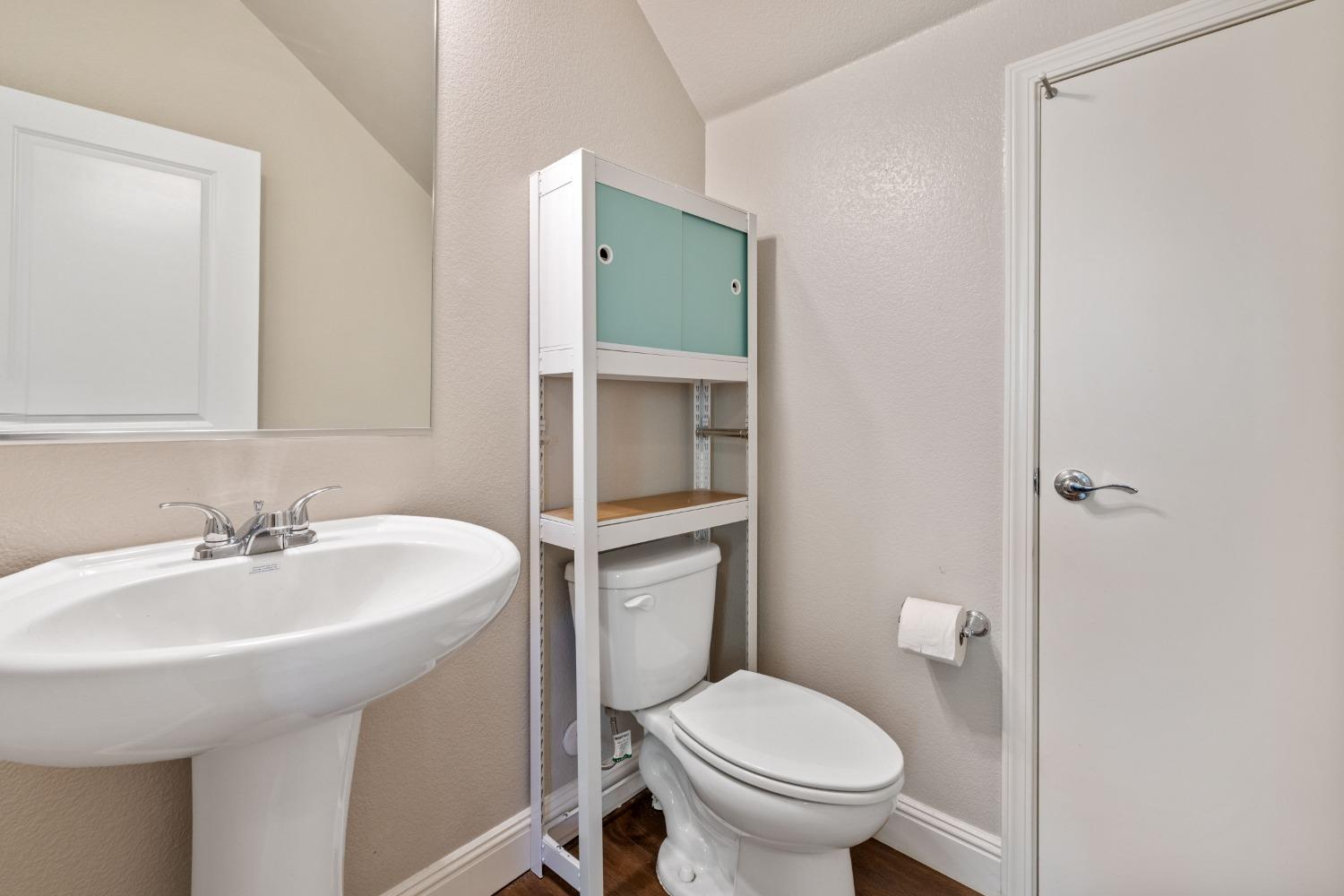 Detail Gallery Image 14 of 35 For 10811 Portico Cir, Rancho Cordova,  CA 95670 - 3 Beds | 2/1 Baths