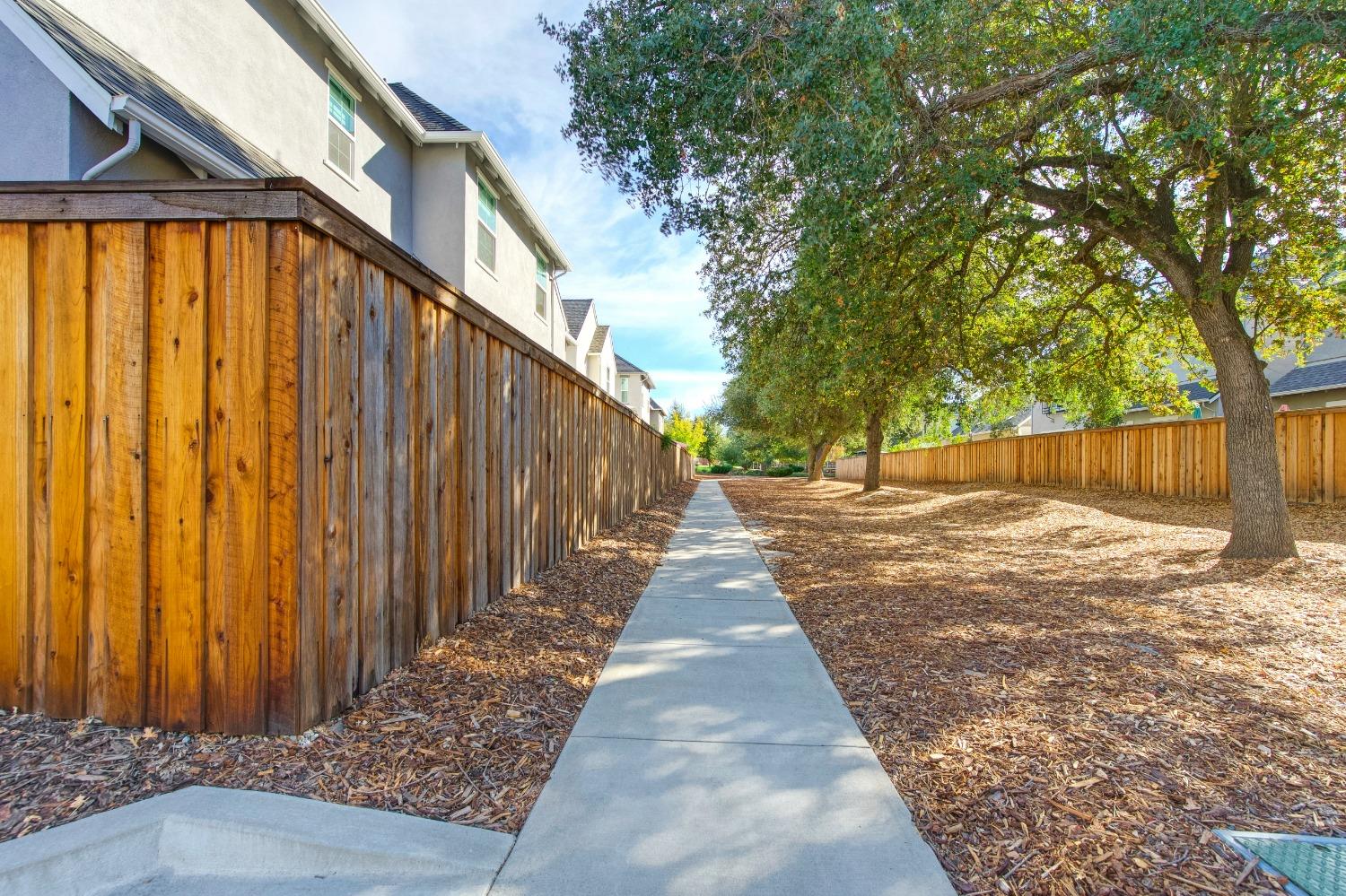 Detail Gallery Image 54 of 62 For 7568 Twin Bridges Ln, Citrus Heights,  CA 95610 - 3 Beds | 2/1 Baths