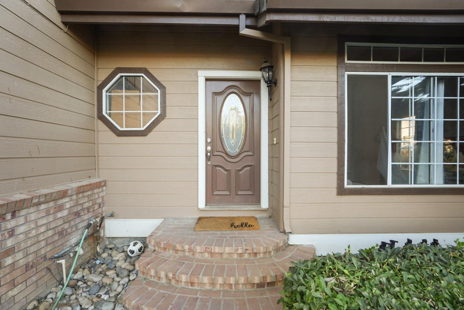 Detail Gallery Image 3 of 31 For 2025 Stockbridge Dr, Newman,  CA 95360 - 3 Beds | 2/1 Baths