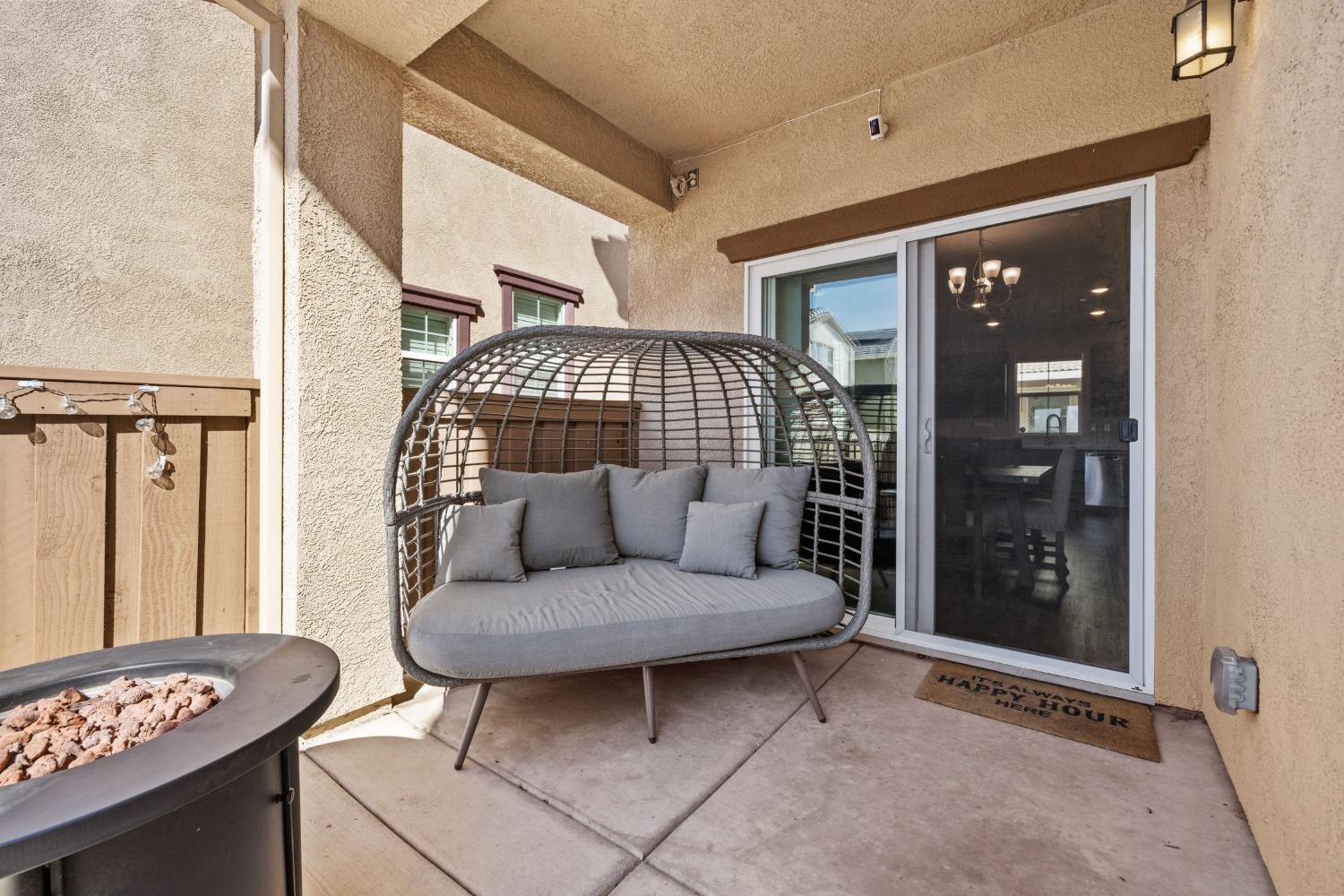 Detail Gallery Image 13 of 35 For 10811 Portico Cir, Rancho Cordova,  CA 95670 - 3 Beds | 2/1 Baths