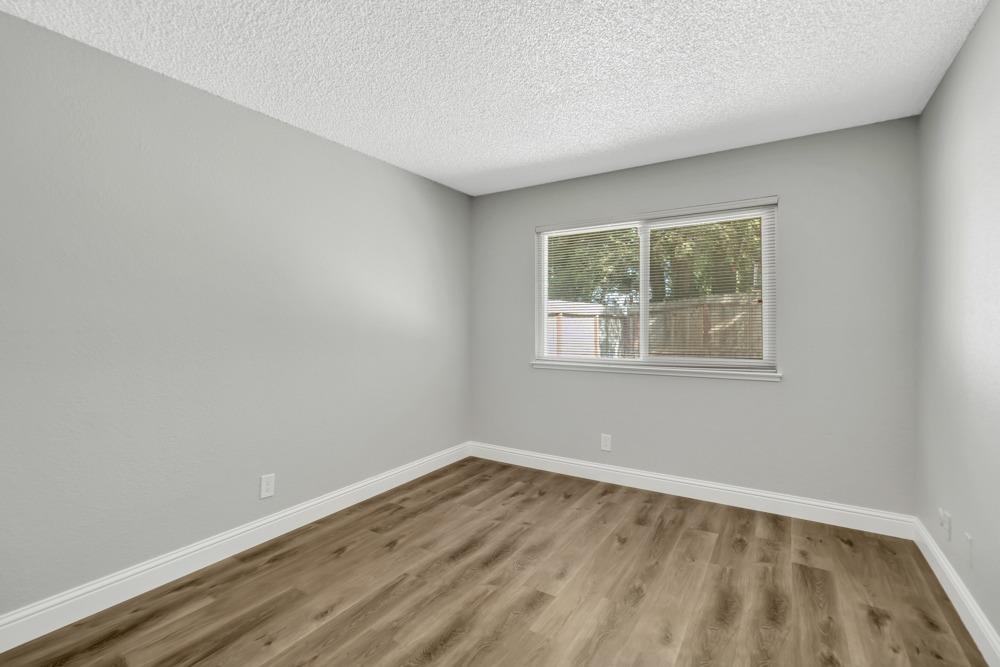 Detail Gallery Image 12 of 37 For 10 Limited Ct, Sacramento,  CA 95823 - 3 Beds | 2/1 Baths