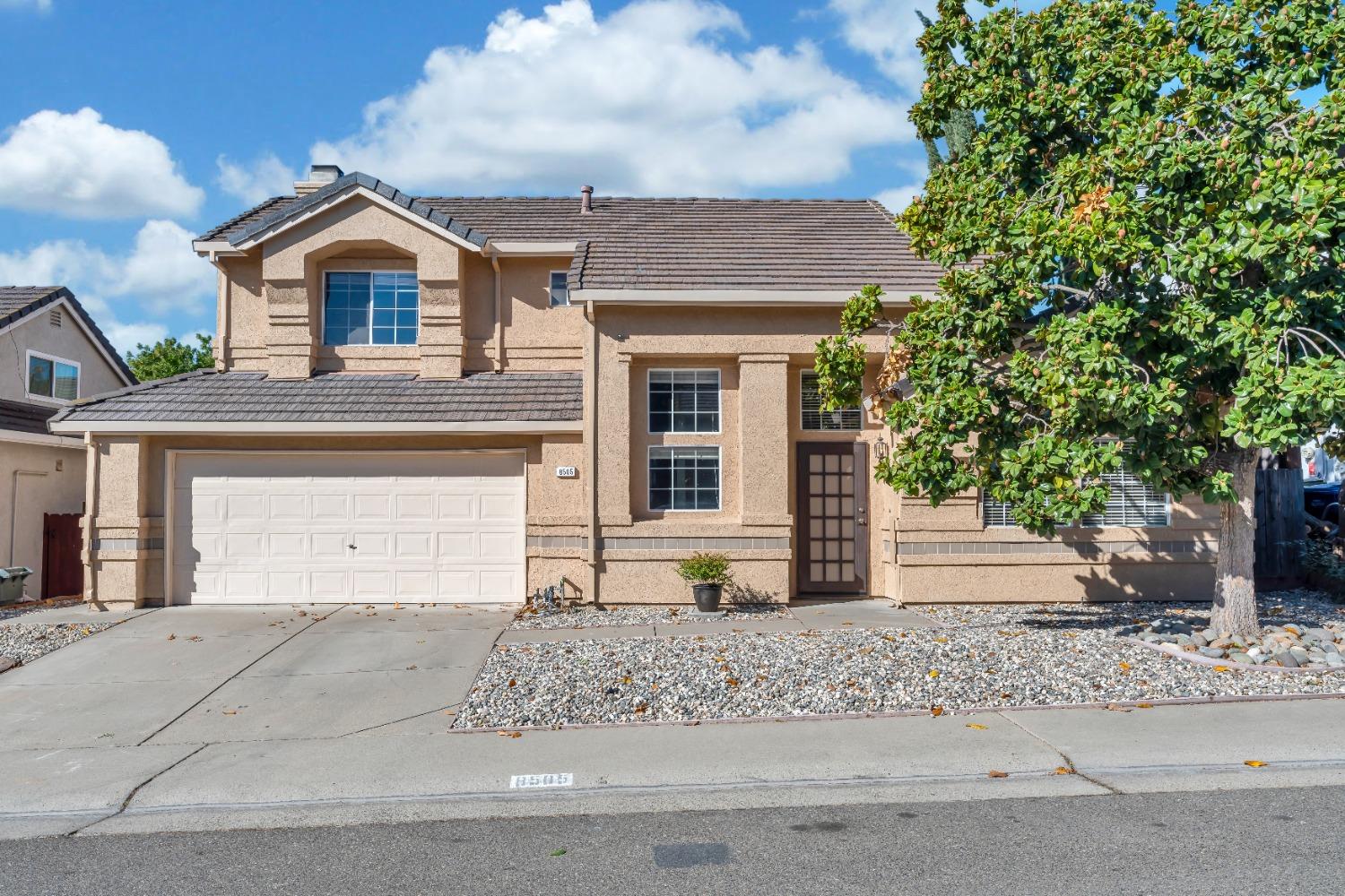 Detail Gallery Image 1 of 34 For 8505 Wedgestone Ct, Antelope,  CA 95843 - 3 Beds | 2/1 Baths