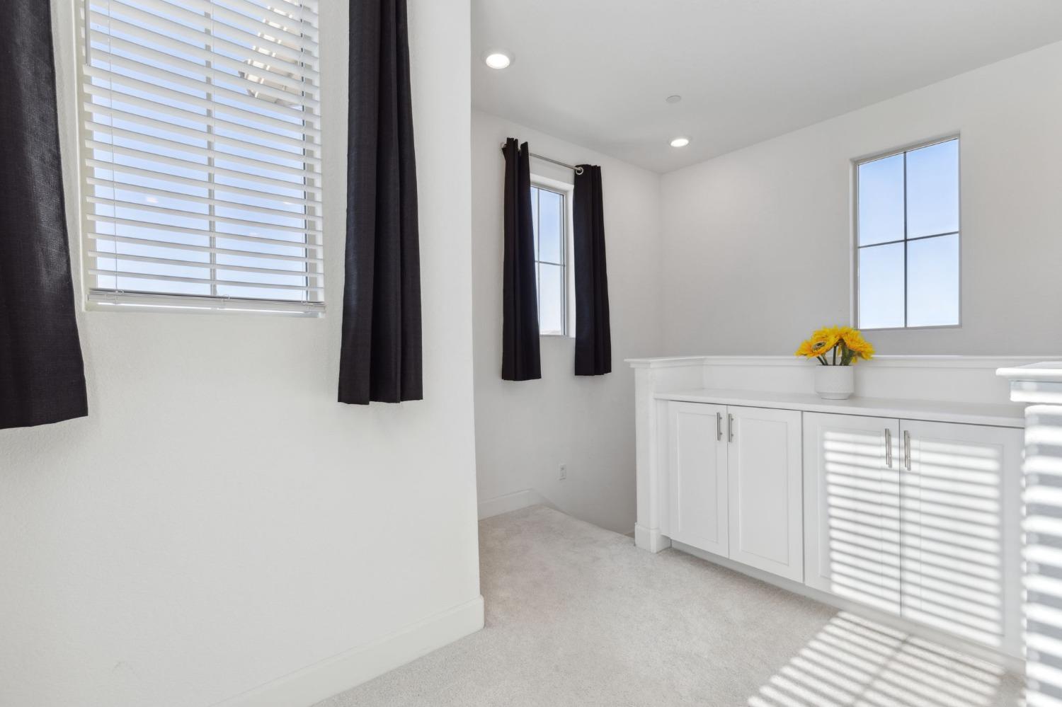 Detail Gallery Image 31 of 50 For 5200 Ashbrook St, Roseville,  CA 95747 - 4 Beds | 3/1 Baths