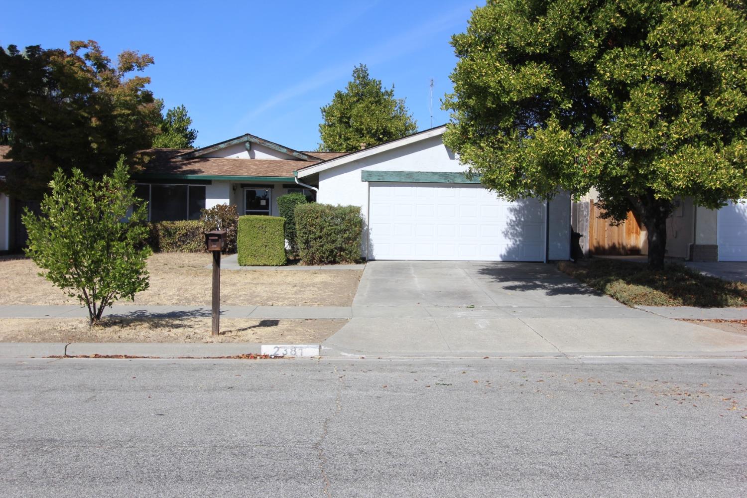 Detail Gallery Image 35 of 36 For 2381 Treadway Dr, San Jose,  CA 95133 - 3 Beds | 2 Baths