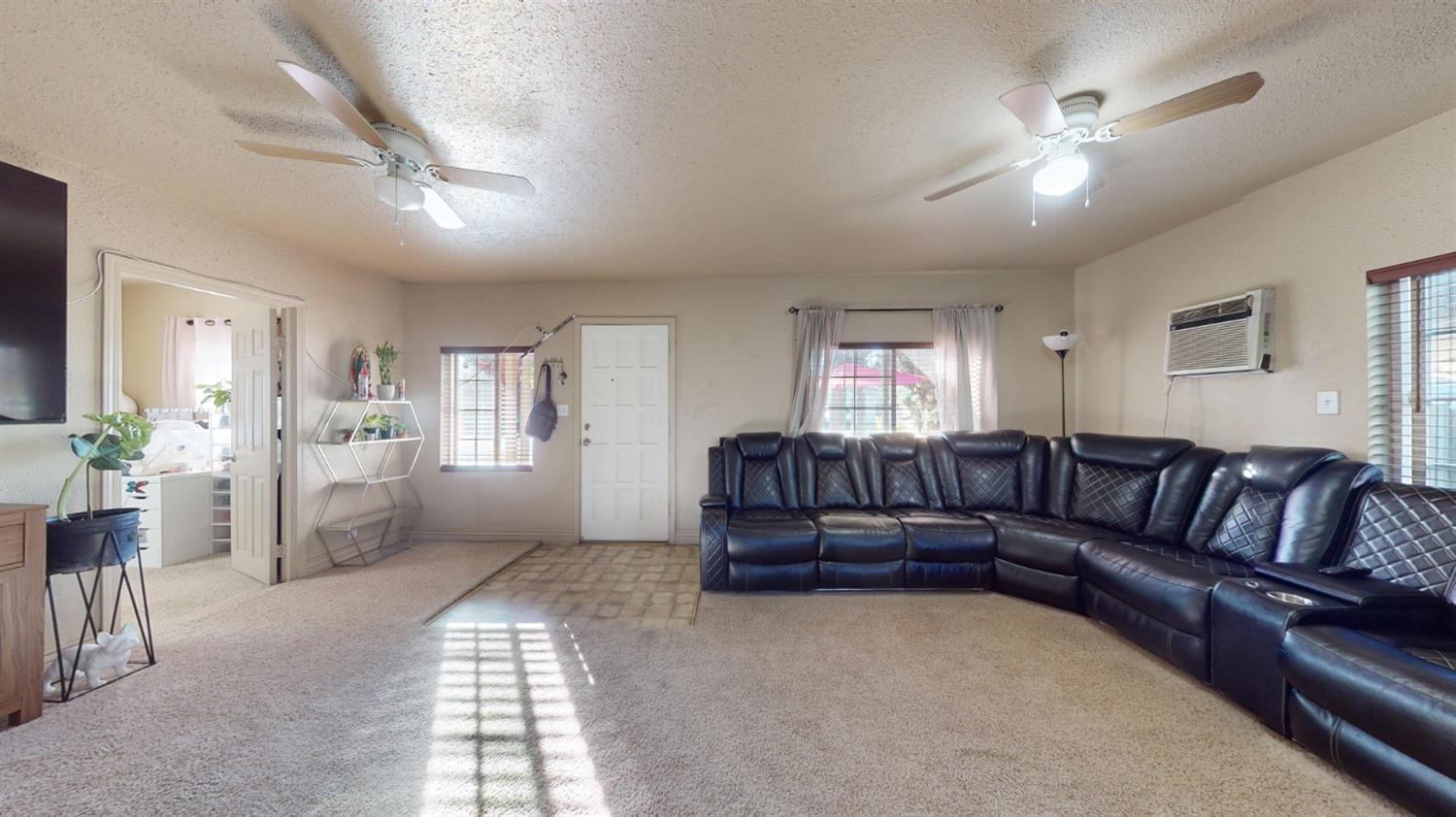 Detail Gallery Image 13 of 28 For 2449 E Lindsay, Stockton,  CA 95205 - 2 Beds | 1 Baths