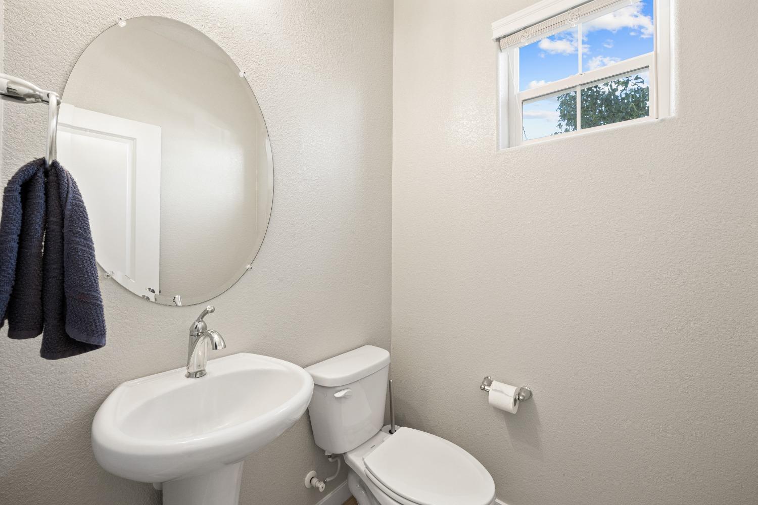 Detail Gallery Image 20 of 34 For 4544 Juneberry Dr, Sacramento,  CA 95834 - 3 Beds | 2/1 Baths