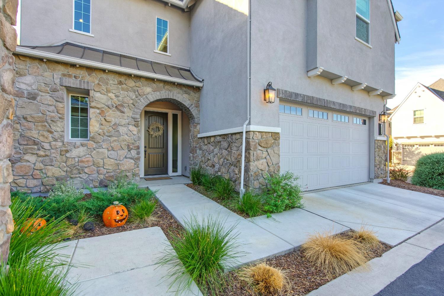 Detail Gallery Image 61 of 62 For 7568 Twin Bridges Ln, Citrus Heights,  CA 95610 - 3 Beds | 2/1 Baths