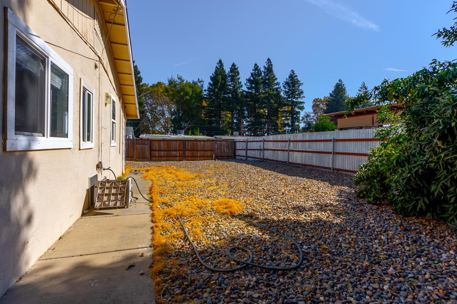 Detail Gallery Image 17 of 28 For 901 Joan St, West Sacramento,  CA 95605 - 3 Beds | 2 Baths