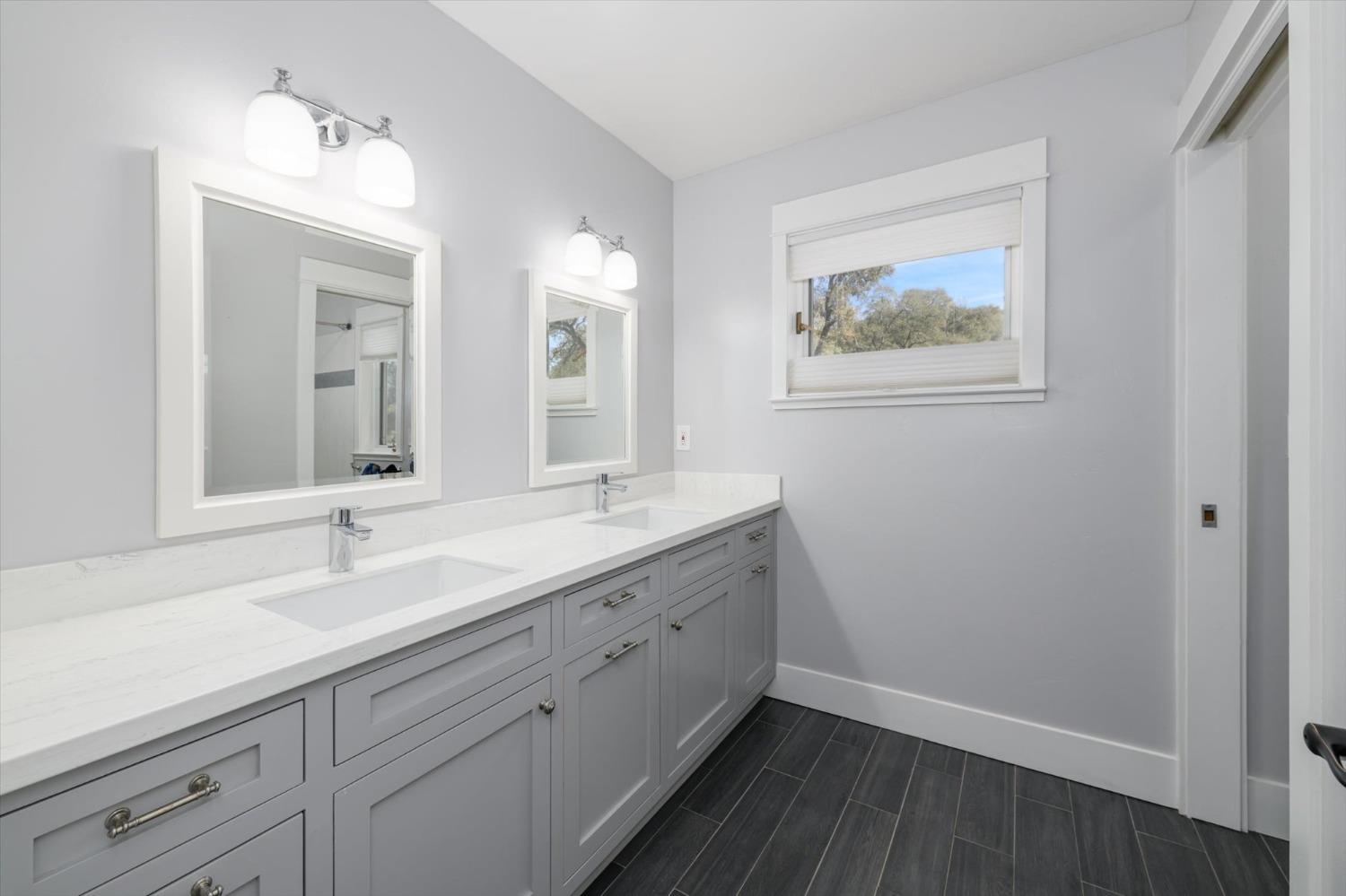 Detail Gallery Image 38 of 54 For 4701 Longview Rd, Cameron Park,  CA 95682 - 4 Beds | 2/1 Baths