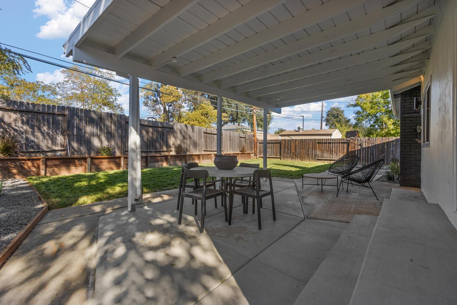 Detail Gallery Image 31 of 38 For 6509 Oakcreek Way, Citrus Heights,  CA 95621 - 4 Beds | 2 Baths