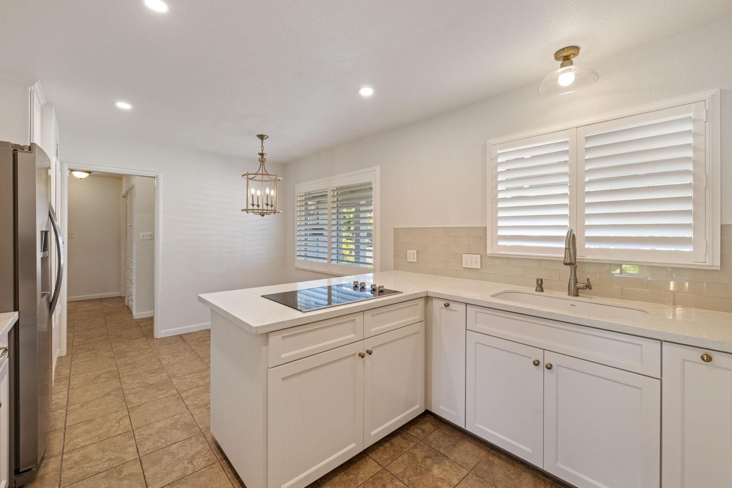 Detail Gallery Image 9 of 32 For 1424 Holly Dr, Lodi,  CA 95242 - 2 Beds | 1 Baths