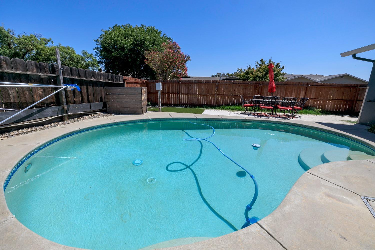 Detail Gallery Image 38 of 42 For 1200 Scottsdale Way, Modesto,  CA 95355 - 3 Beds | 2 Baths