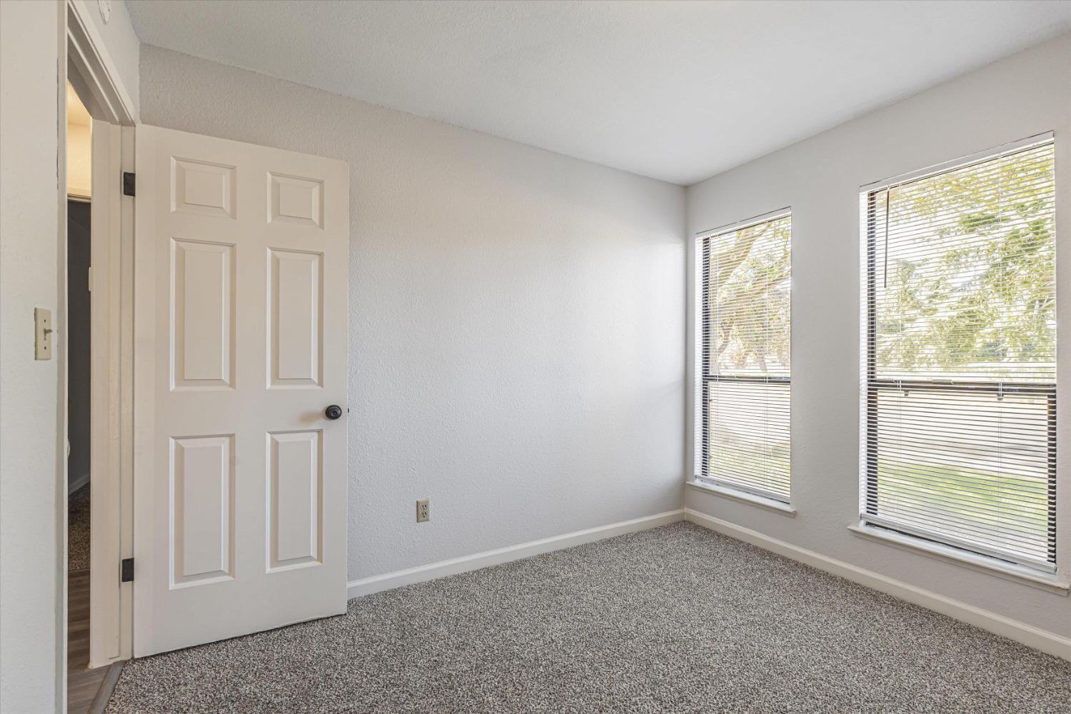 Detail Gallery Image 22 of 33 For 500 Capistrano Dr, Modesto,  CA 95354 - 2 Beds | 2 Baths