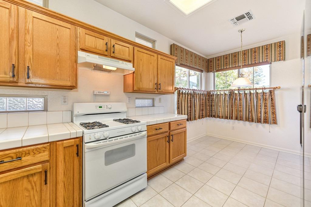 Detail Gallery Image 11 of 29 For 1621 Hackberry Ln, Lincoln,  CA 95648 - 2 Beds | 2 Baths