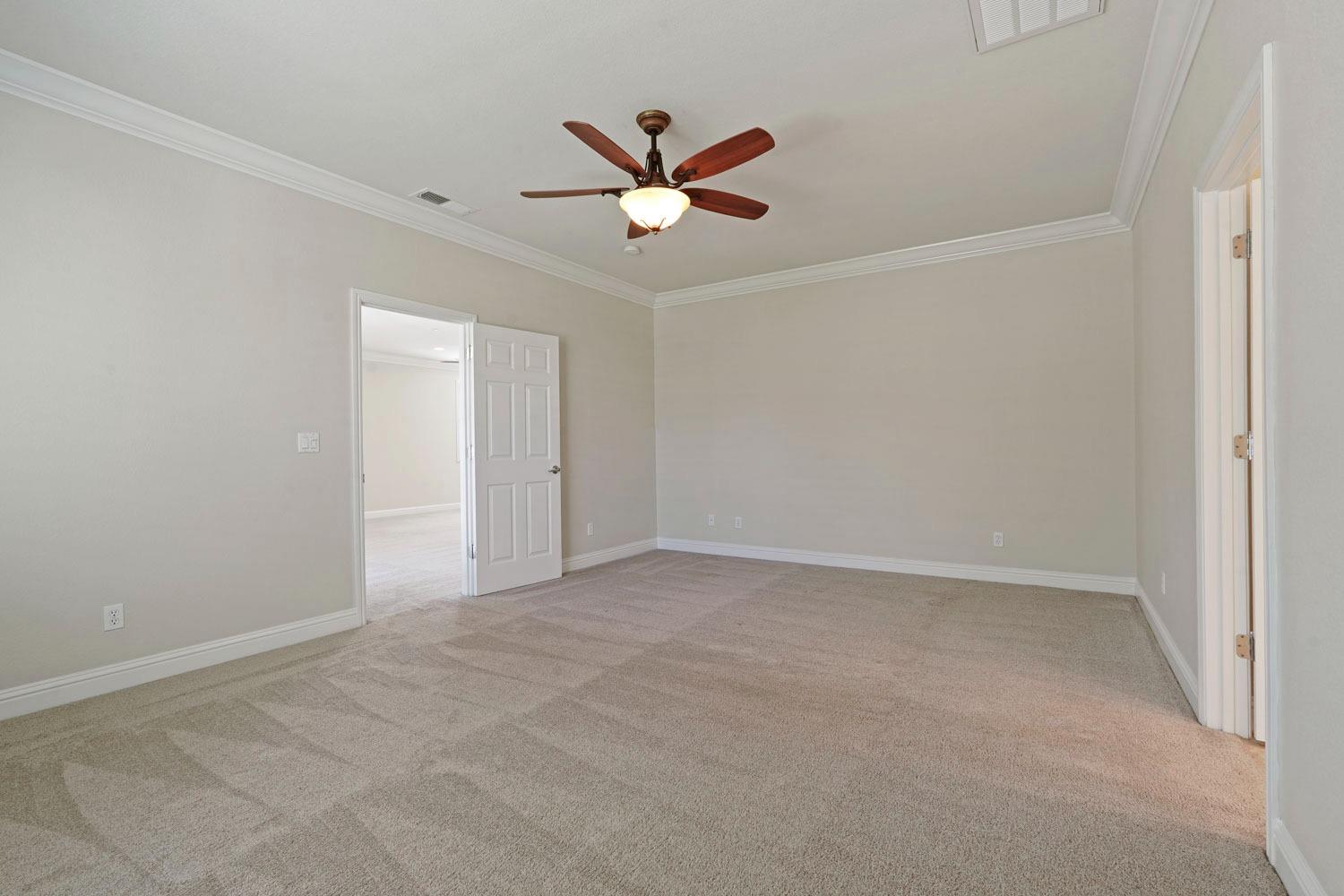 Detail Gallery Image 33 of 79 For 2380 Nutwood Pl, Manteca,  CA 95336 - 2 Beds | 2 Baths