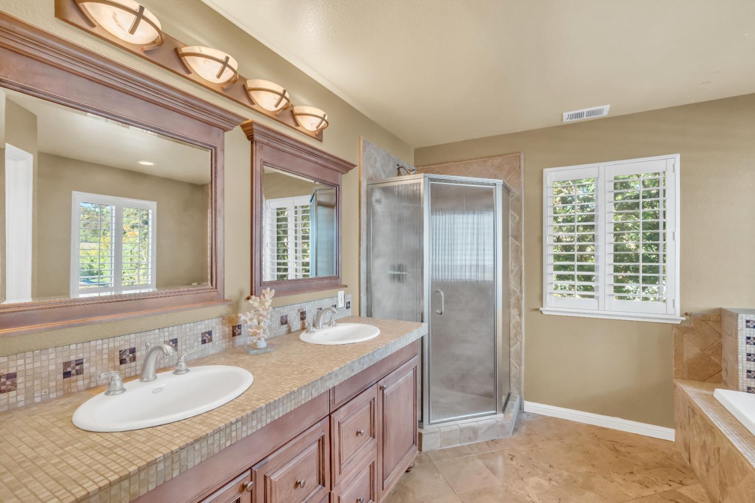 Detail Gallery Image 21 of 34 For 8505 Wedgestone Ct, Antelope,  CA 95843 - 3 Beds | 2/1 Baths