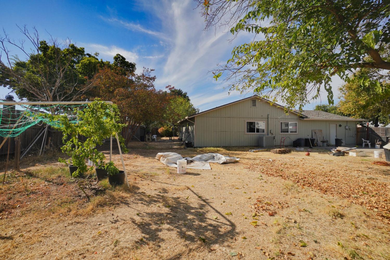 Detail Gallery Image 23 of 33 For 7847 Pacific Beach Ct, Sacramento,  CA 95828 - 3 Beds | 2 Baths