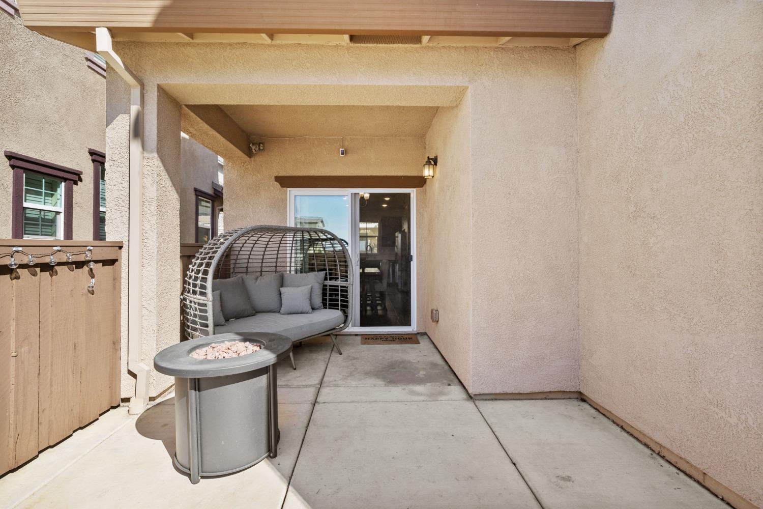 Detail Gallery Image 12 of 35 For 10811 Portico Cir, Rancho Cordova,  CA 95670 - 3 Beds | 2/1 Baths