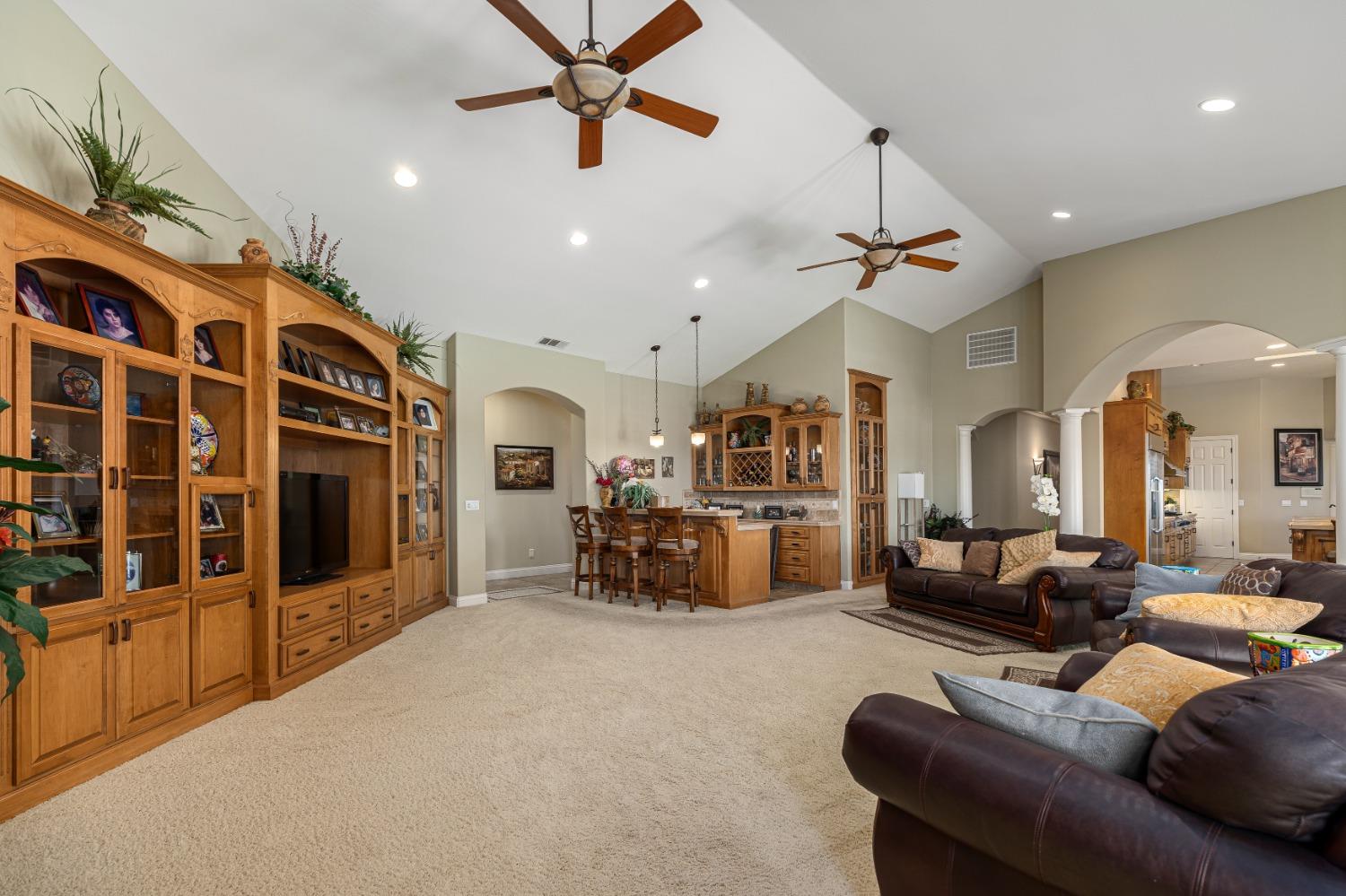 Detail Gallery Image 32 of 60 For 19149 Saint John Rd, Escalon,  CA 95320 - 6 Beds | 6/1 Baths