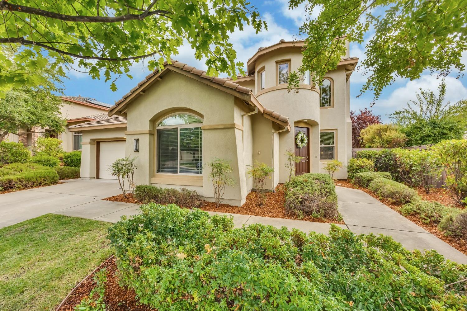 Detail Gallery Image 2 of 73 For 6024 Brogan Way, El Dorado Hills,  CA 95762 - 6 Beds | 5 Baths