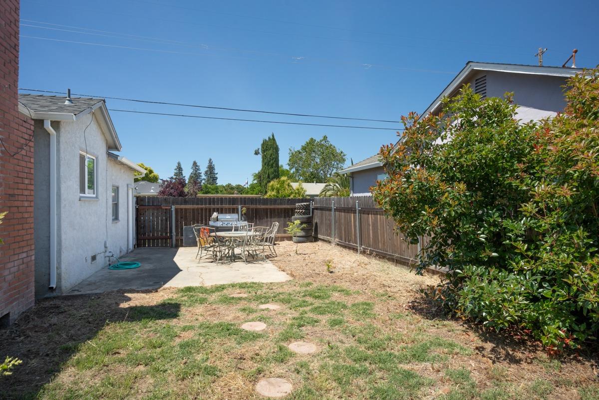 E 17th Street, Marysville, California image 35