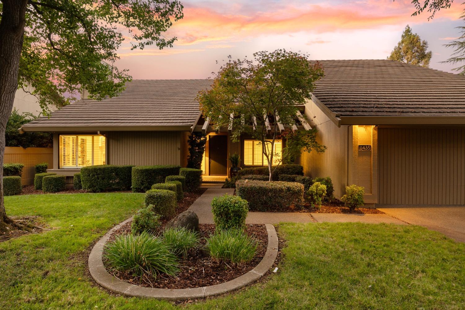 Detail Gallery Image 1 of 1 For 11435 Mother Lode Cir, Gold River,  CA 95670 - 3 Beds | 2 Baths