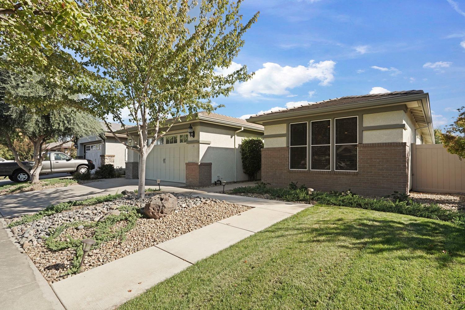 Detail Gallery Image 9 of 79 For 2380 Nutwood Pl, Manteca,  CA 95336 - 2 Beds | 2 Baths