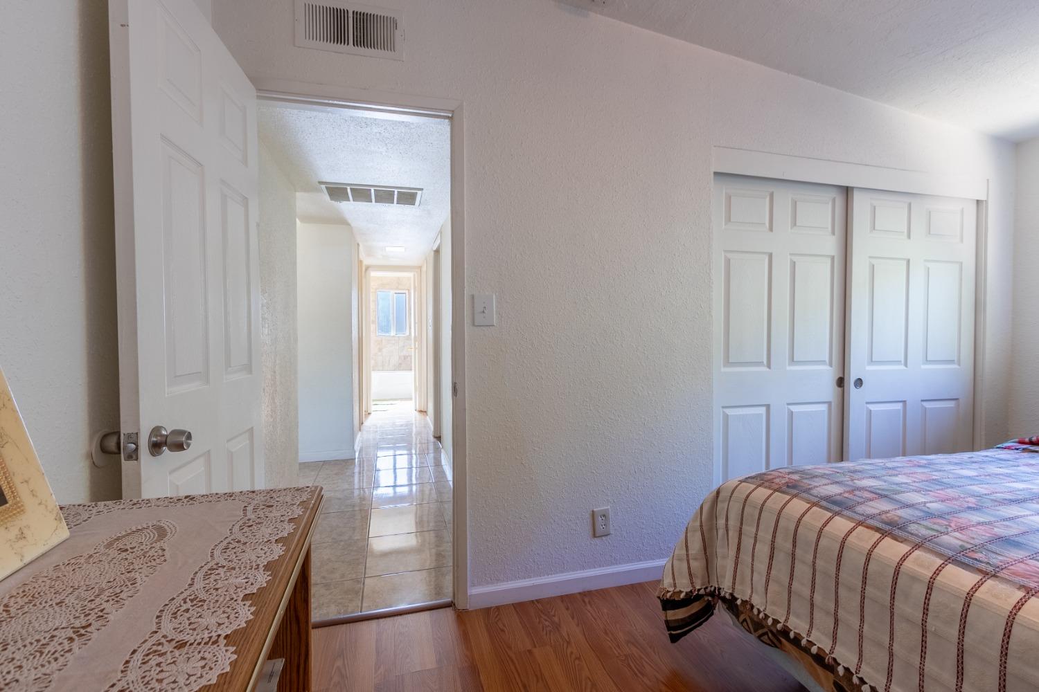 Detail Gallery Image 19 of 28 For 901 Joan St, West Sacramento,  CA 95605 - 3 Beds | 2 Baths