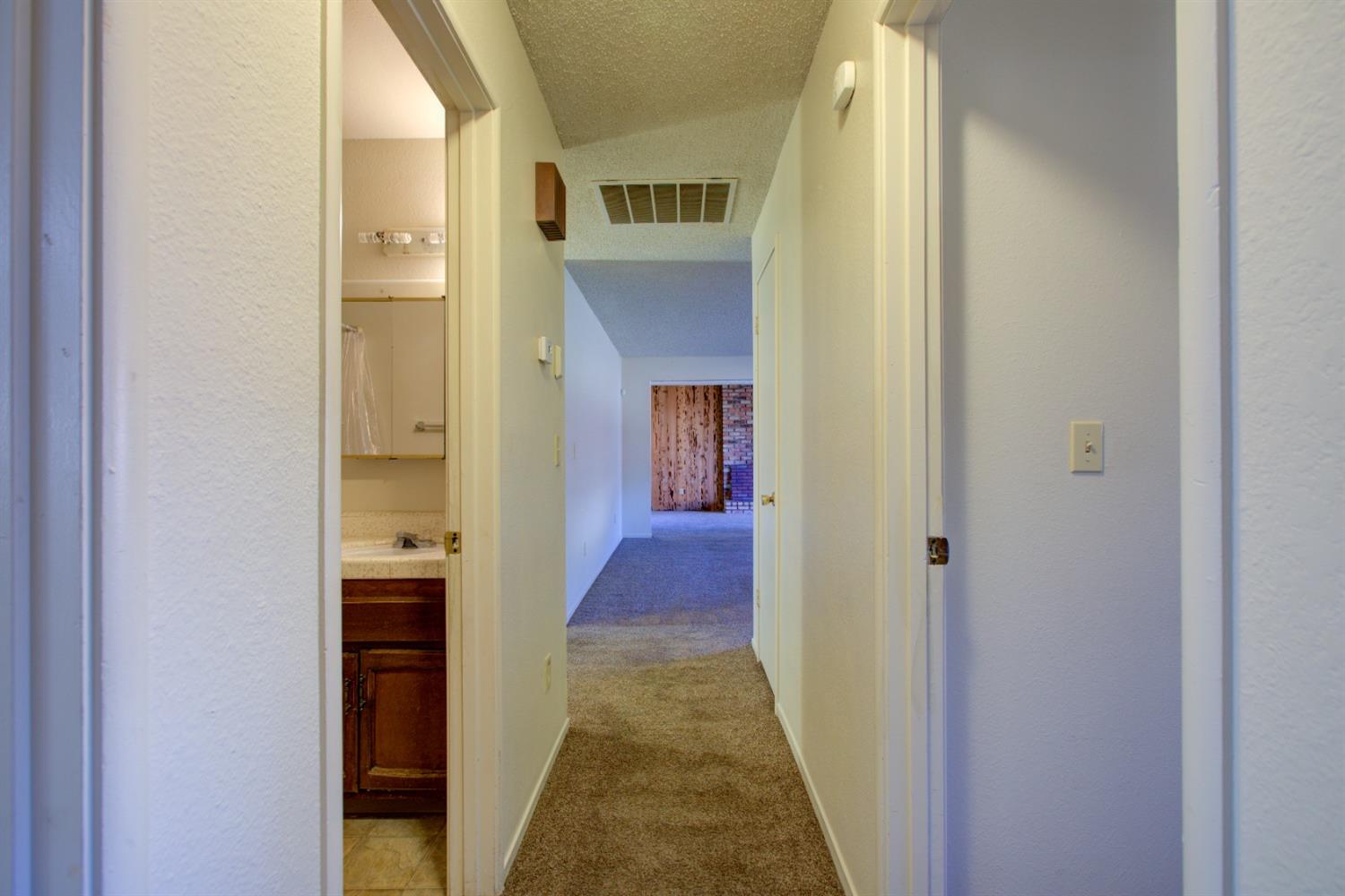 Detail Gallery Image 24 of 43 For 701 Junipero Ct, Merced,  CA 95348 - 3 Beds | 2 Baths