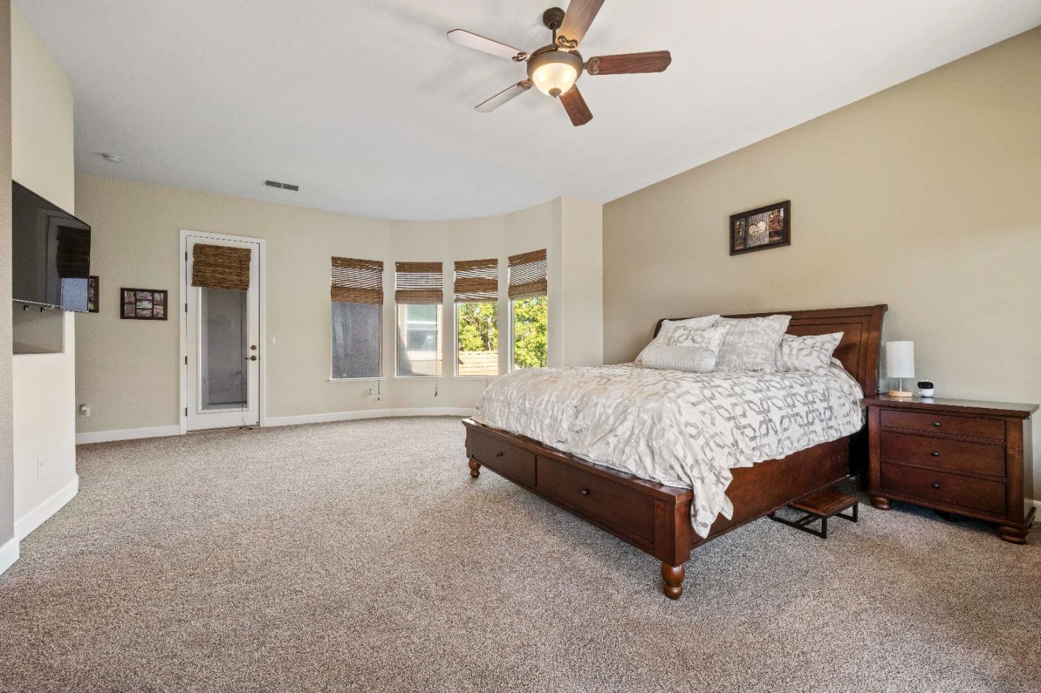 Detail Gallery Image 18 of 36 For 6717 Caprezzo Way, Elk Grove,  CA 95757 - 5 Beds | 4/1 Baths