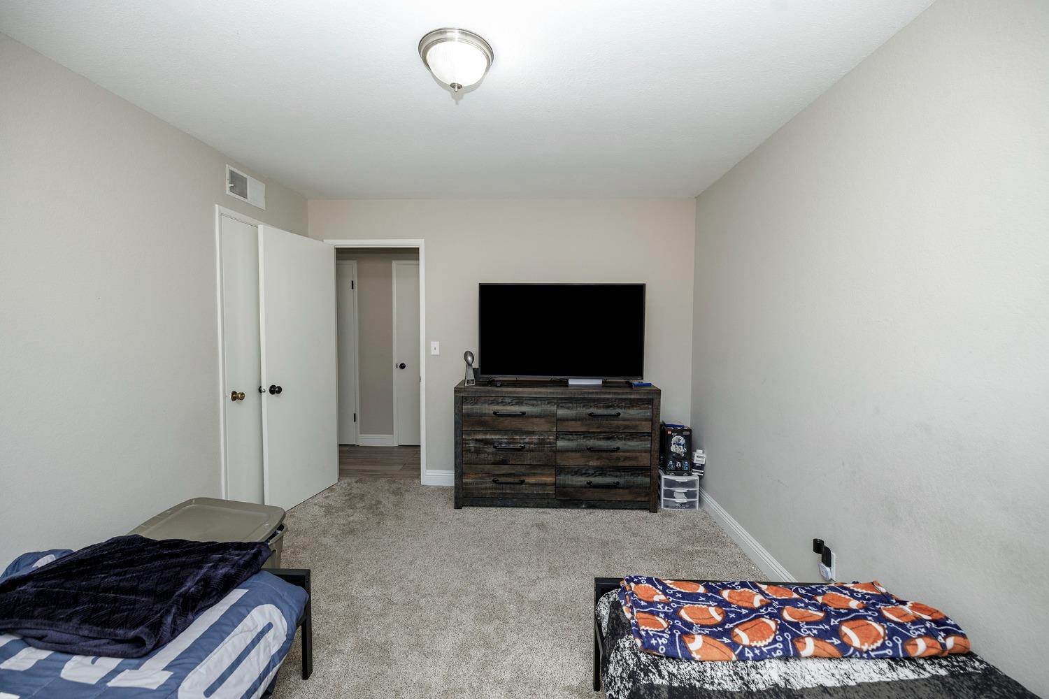 Detail Gallery Image 26 of 42 For 1200 Scottsdale Way, Modesto,  CA 95355 - 3 Beds | 2 Baths