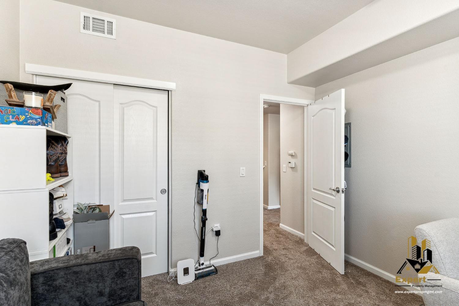 Detail Gallery Image 13 of 24 For 1100 Moon Cir #1127,  Folsom,  CA 95630 - 2 Beds | 2 Baths