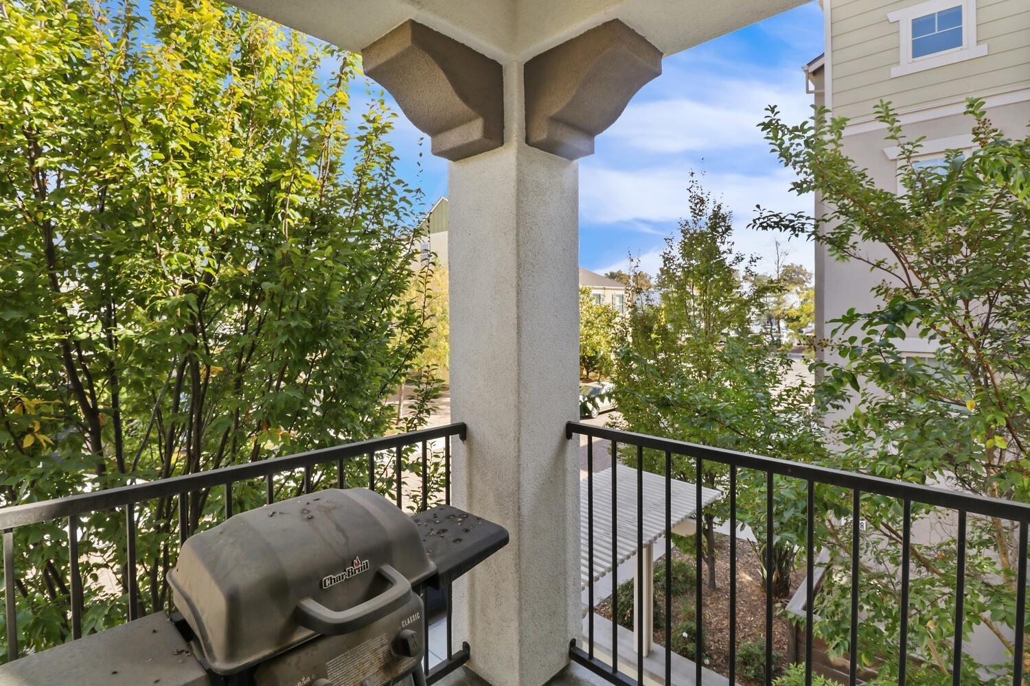 Detail Gallery Image 16 of 31 For 2678 Cleat Ln #11,  Sacramento,  CA 95818 - 2 Beds | 2 Baths