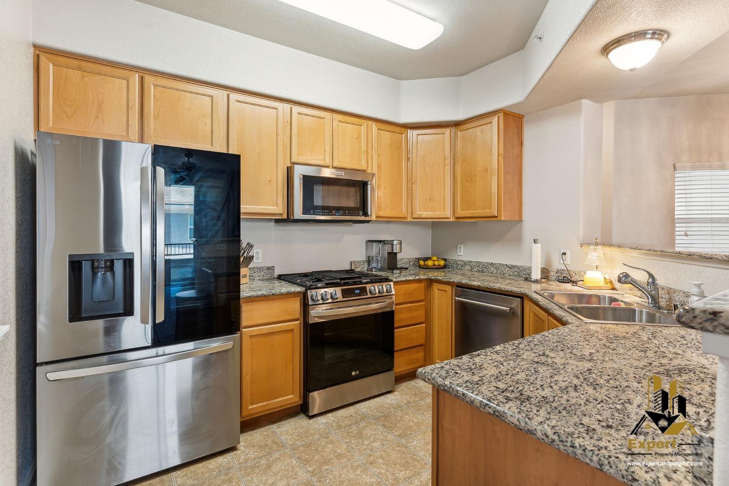 Detail Gallery Image 11 of 24 For 1100 Moon Cir #1127,  Folsom,  CA 95630 - 2 Beds | 2 Baths