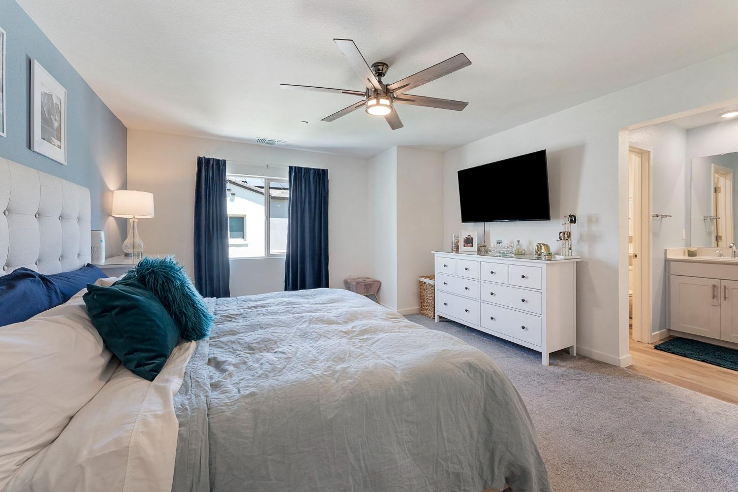 Detail Gallery Image 15 of 29 For 3014 Magical Walk, Sacramento,  CA 95835 - 3 Beds | 2/1 Baths