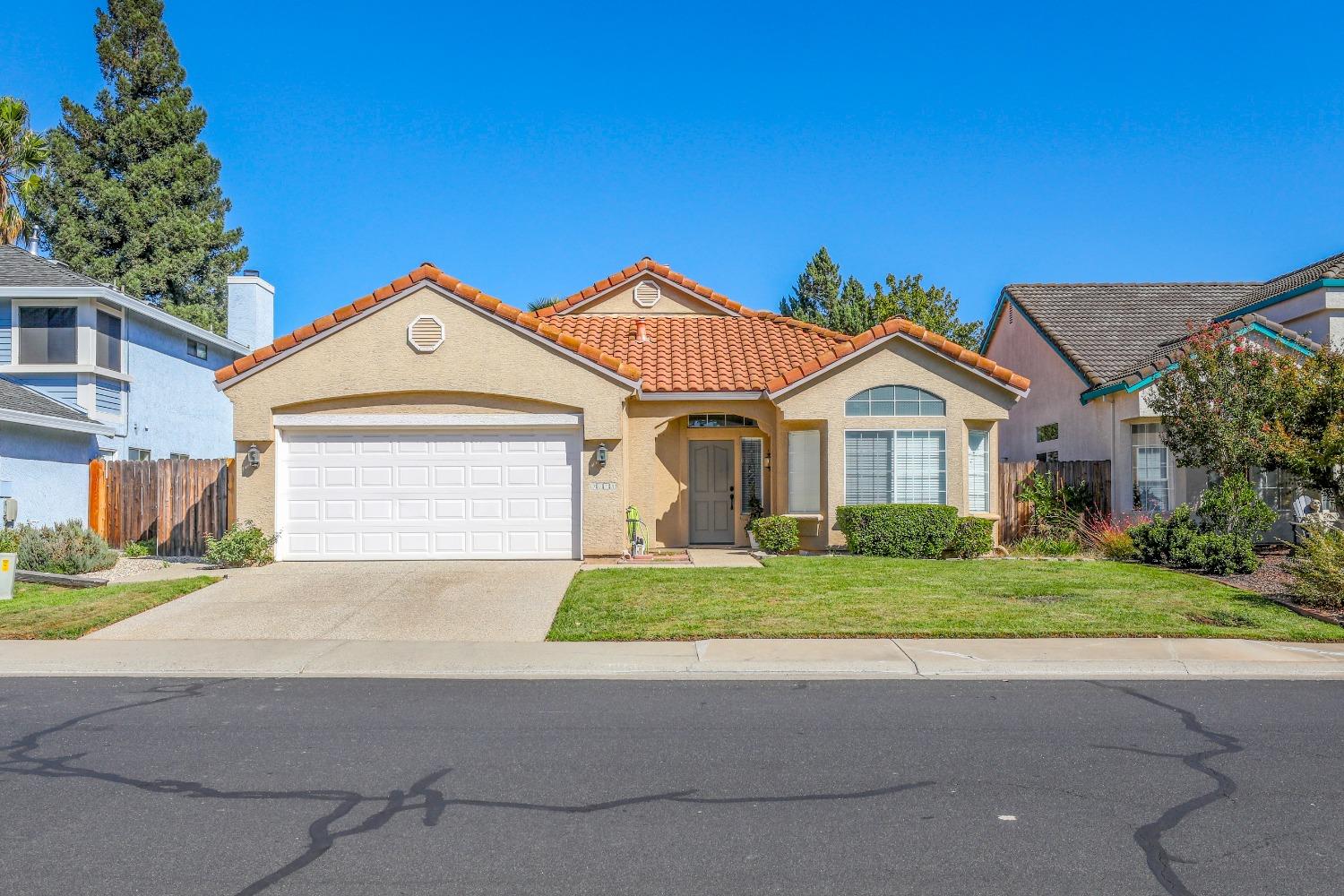 Detail Gallery Image 1 of 1 For 9073 Laguna Place Way, Elk Grove,  CA 95758 - 3 Beds | 2 Baths