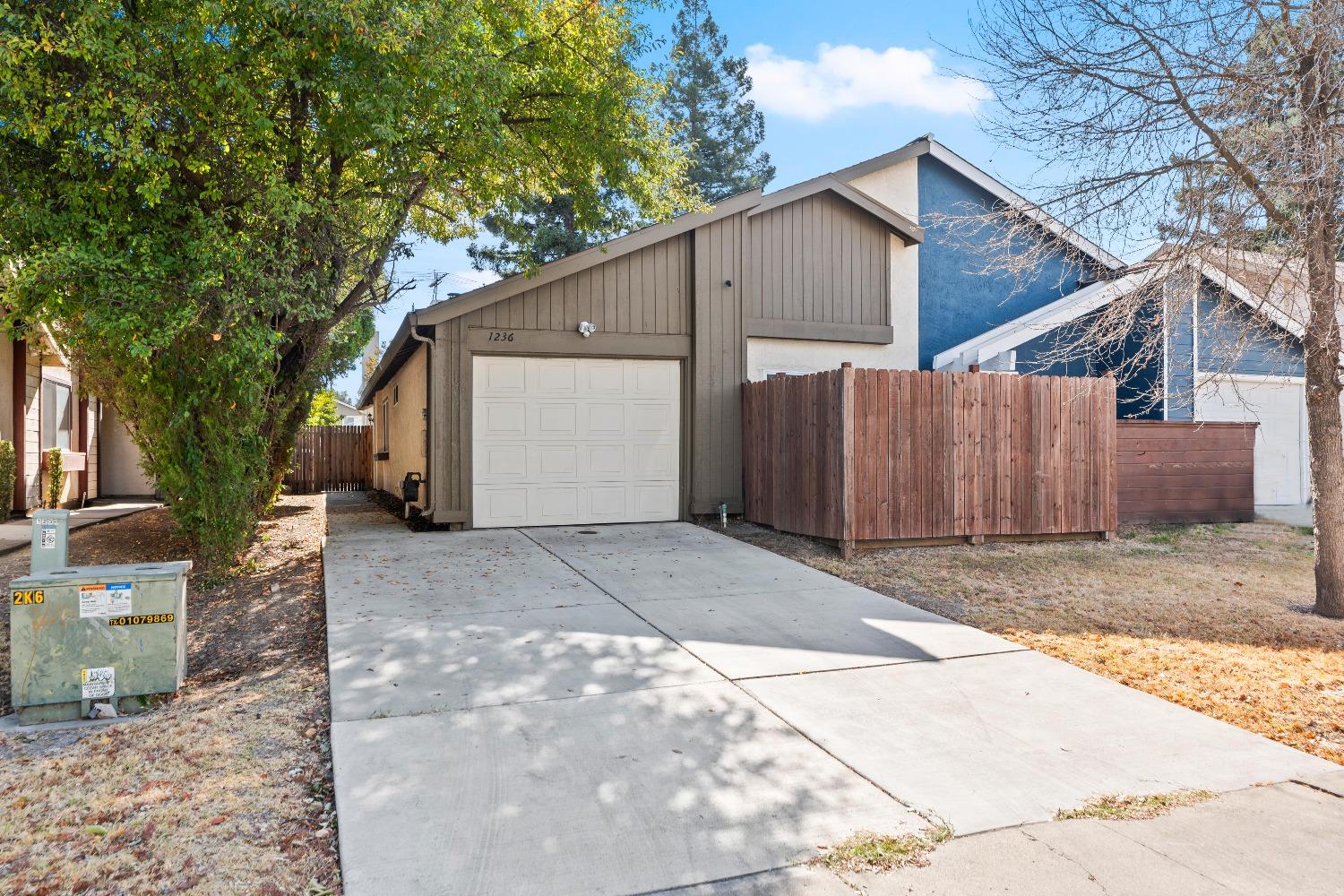 Detail Gallery Image 49 of 53 For 1236 Andalusia Dr, Sacramento,  CA 95833 - 2 Beds | 2 Baths