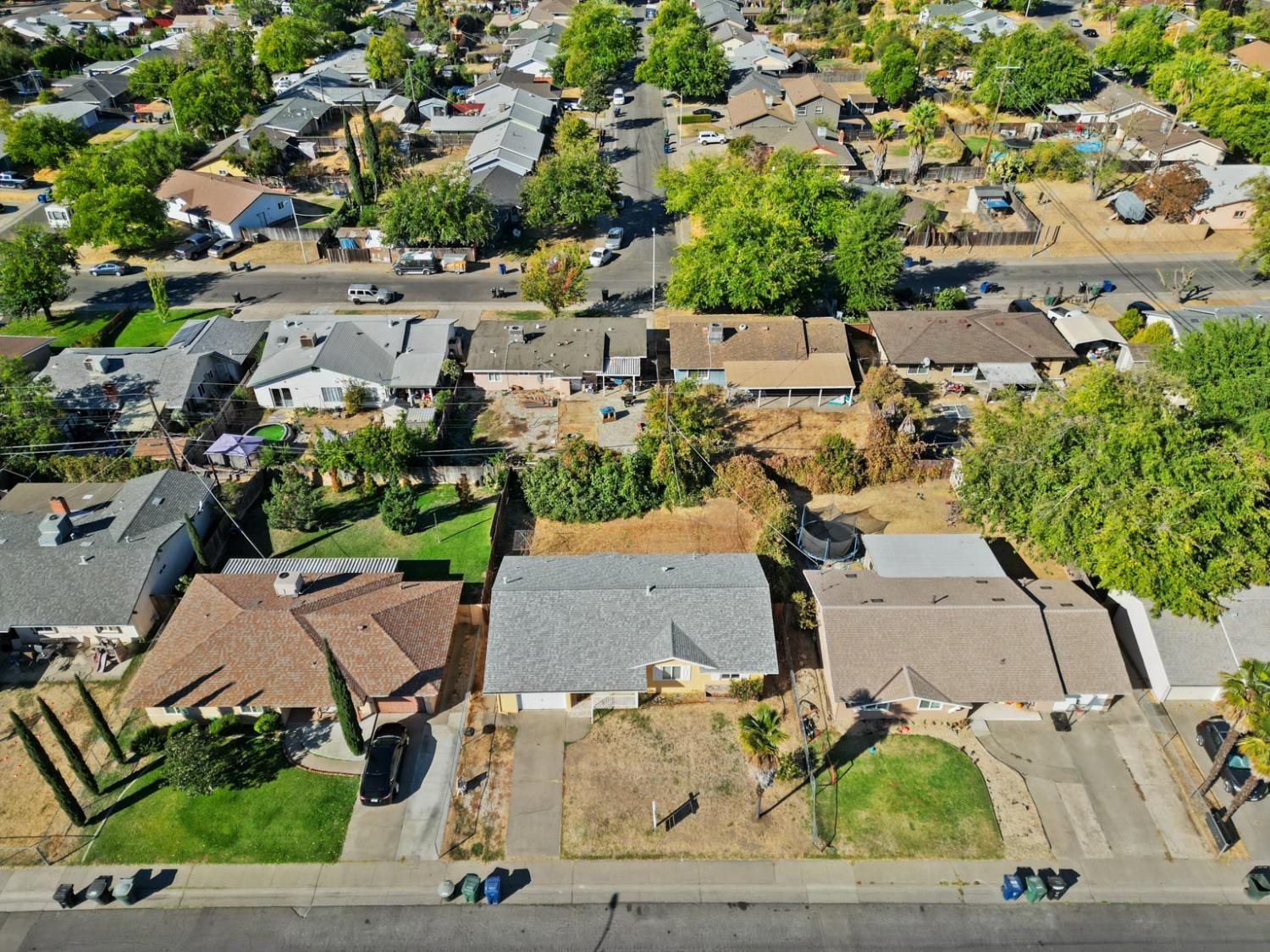 Detail Gallery Image 30 of 30 For 7129 Thomas Dr, North Highlands,  CA 95660 - 3 Beds | 1/1 Baths