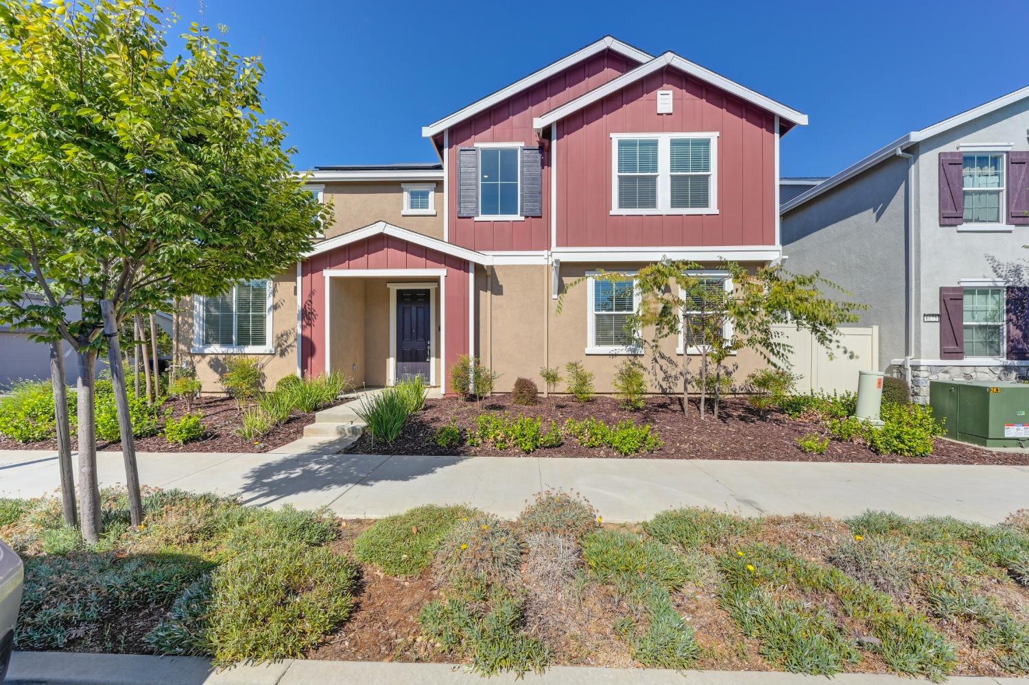 Detail Gallery Image 1 of 39 For 6176 Albert Aly, Citrus Heights,  CA 95610 - 5 Beds | 3 Baths