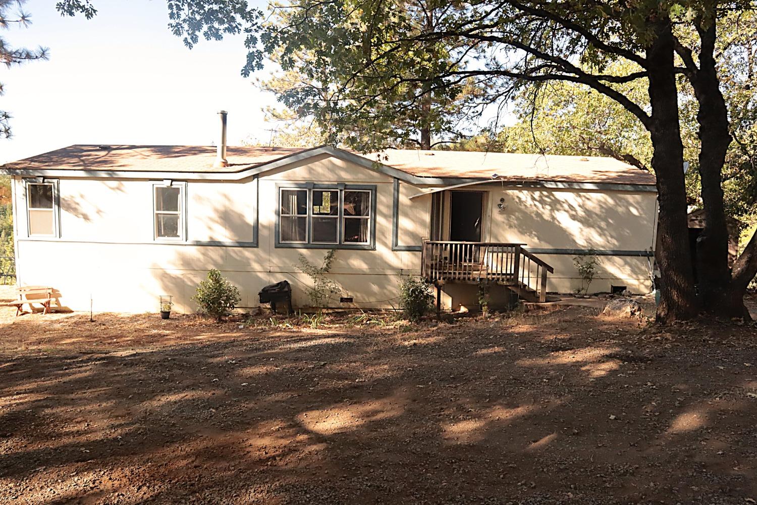 Detail Gallery Image 9 of 12 For 15314 Old Donner Trl, Grass Valley,  CA 95945 - 3 Beds | 2 Baths