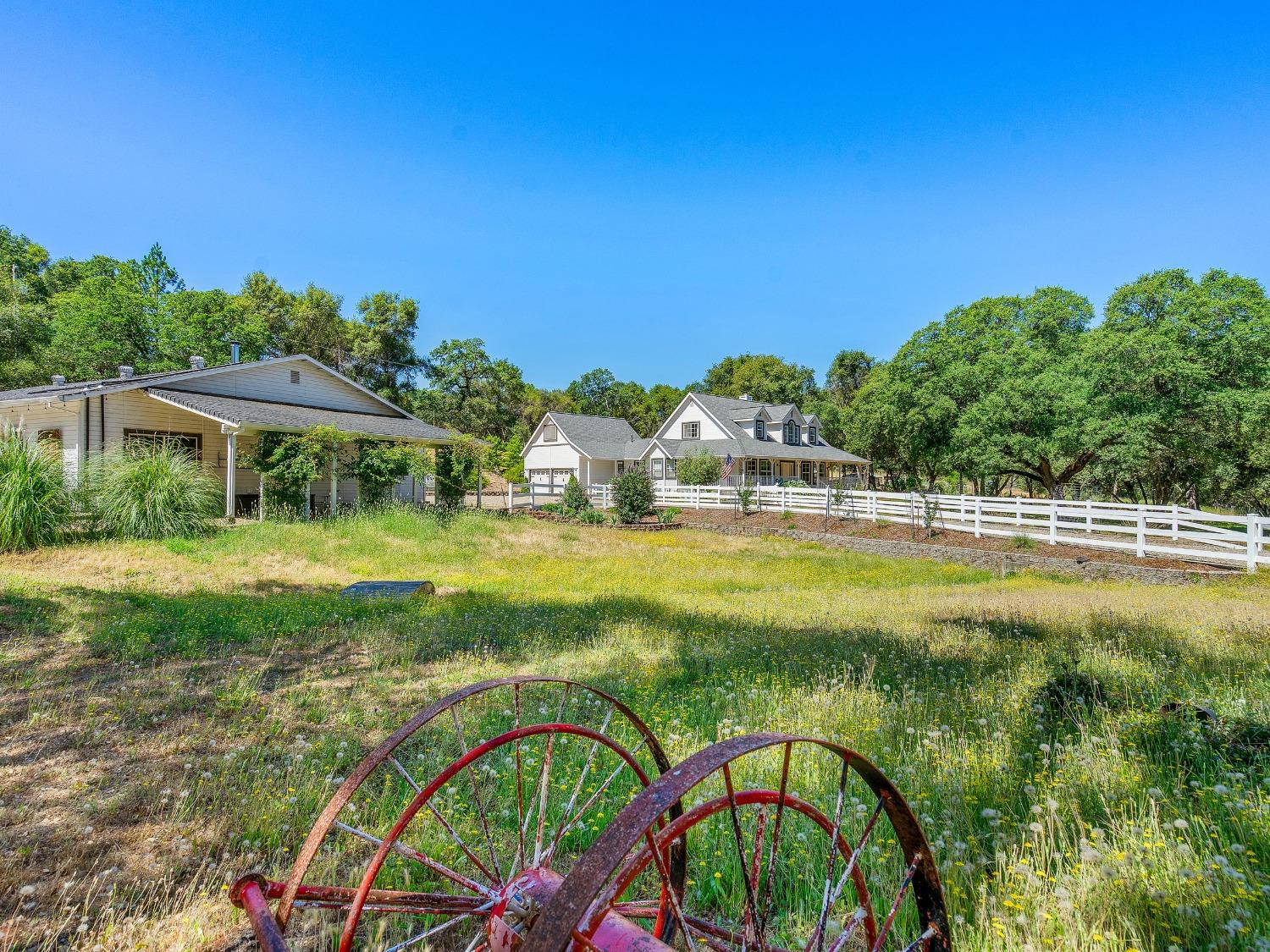 Detail Gallery Image 5 of 65 For 1640 Pilgrim Way, Placerville,  CA 95667 - 4 Beds | 3/1 Baths