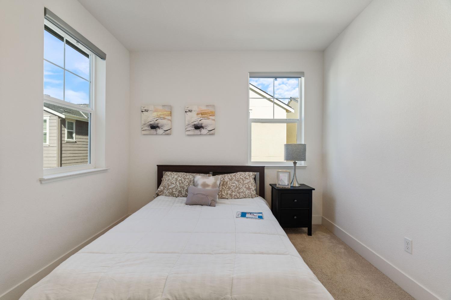 Detail Gallery Image 28 of 49 For 2100 Carbondale Cir, Dublin,  CA 94568 - 3 Beds | 3/1 Baths